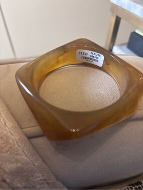 Amber Square Resin Women's Bracelet - Unbranded